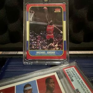 1986 Michael Jordan Fleer rookie card #52